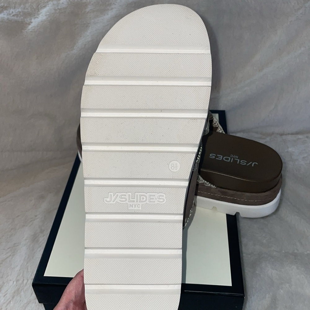 NWT J/SLIDES BOO Khaki Suede Sandal - Picture 14 of 14
